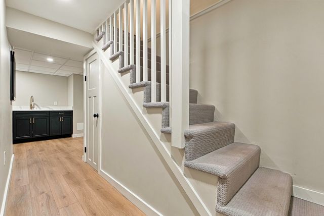 34 Audrea Rd, Framingham, MA 01701