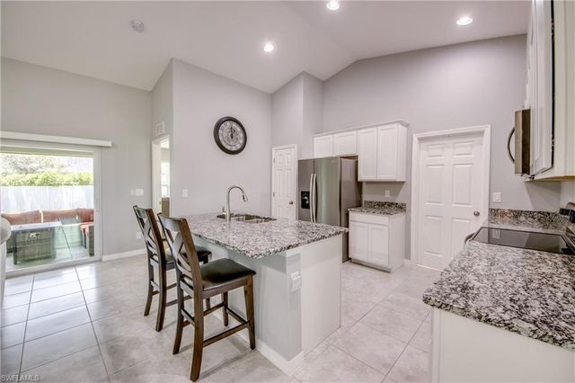 506 NE 2nd PL, Cape Coral, FL 33909