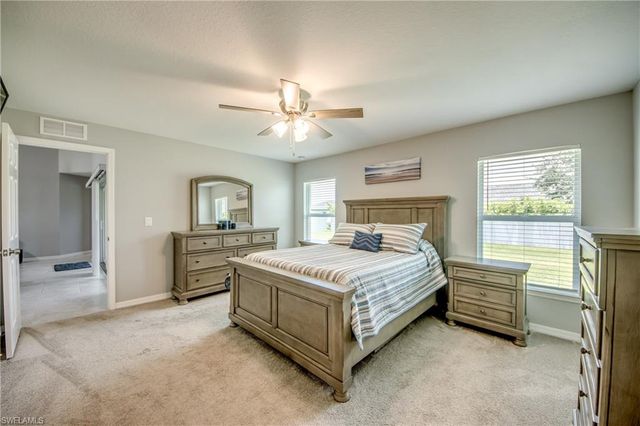 506 NE 2nd PL, Cape Coral, FL 33909