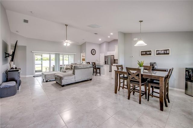 506 NE 2nd PL, Cape Coral, FL 33909