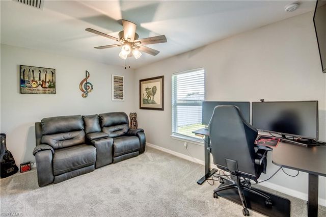 506 NE 2nd PL, Cape Coral, FL 33909