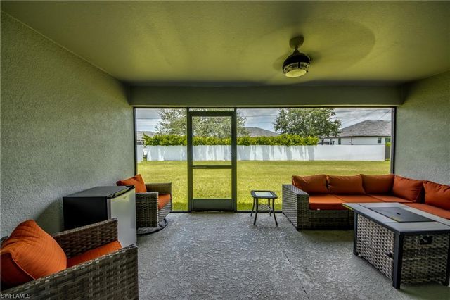 506 NE 2nd PL, Cape Coral, FL 33909
