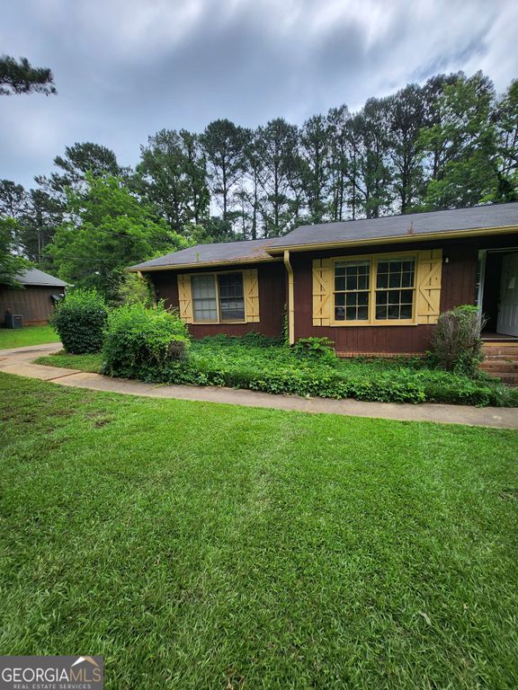 3560 Dogwood Farm Road, Decatur, GA 30034