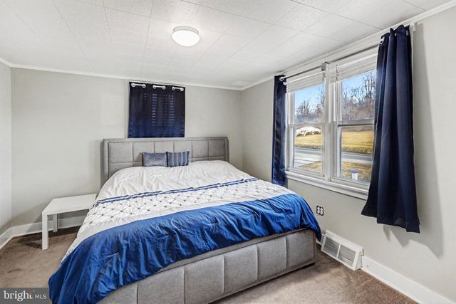 1002 GOODYEAR ROAD, Gardners, PA 17324