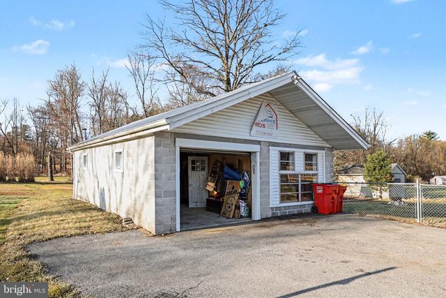 1002 GOODYEAR ROAD, Gardners, PA 17324