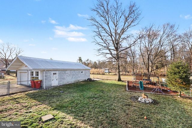 1002 GOODYEAR ROAD, Gardners, PA 17324