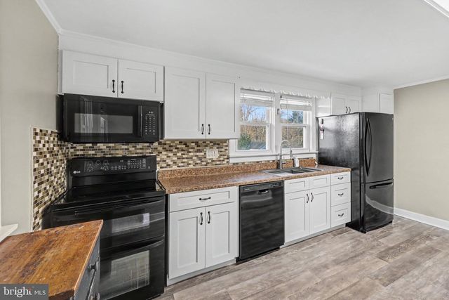 1002 GOODYEAR ROAD, Gardners, PA 17324