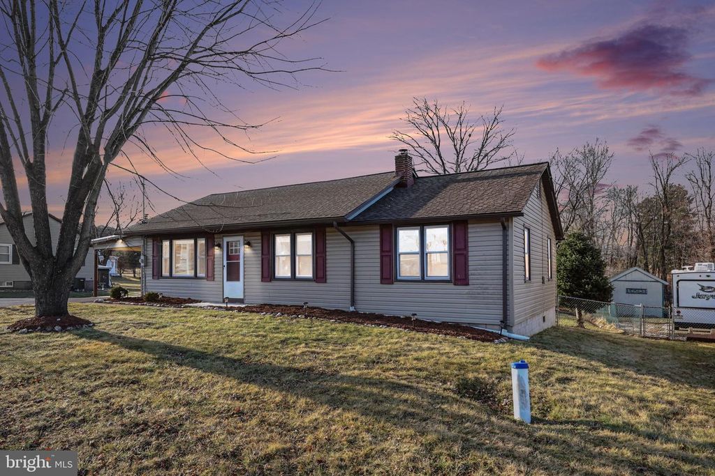 1002 GOODYEAR ROAD, Gardners, PA 17324