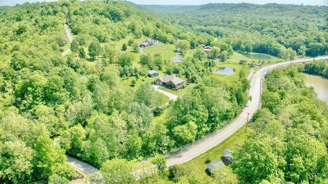 4670 Belleview Road, Petersburg, KY 41080