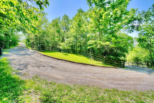 4670 Belleview Road, Petersburg, KY 41080