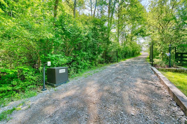 4670 Belleview Road, Petersburg, KY 41080