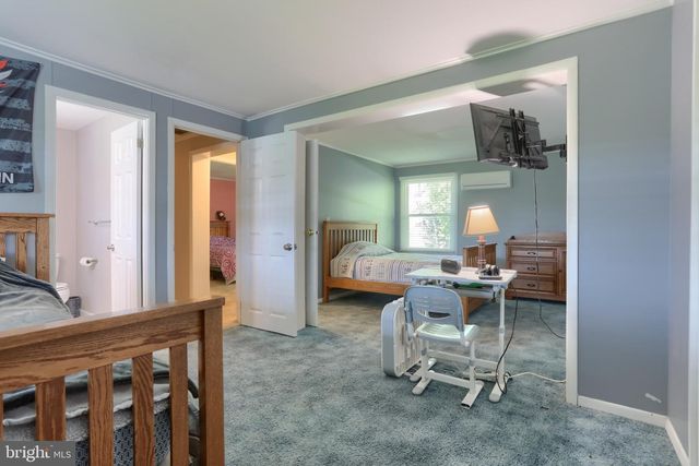 530 E ROSEBUD RD, Myerstown, PA 17067