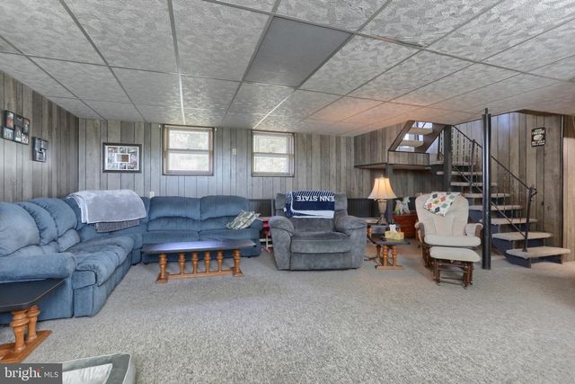 530 E ROSEBUD RD, Myerstown, PA 17067