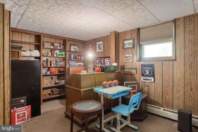 530 E ROSEBUD RD, Myerstown, PA 17067