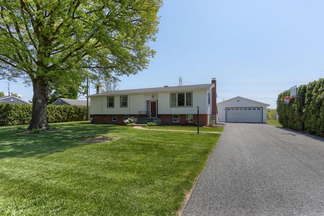 530 E ROSEBUD RD, Myerstown, PA 17067