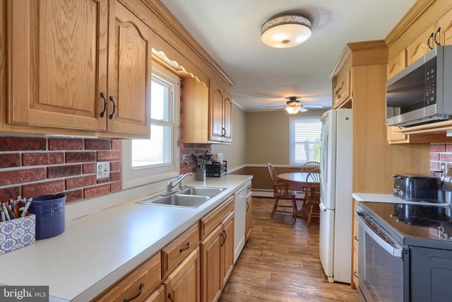 530 E ROSEBUD RD, Myerstown, PA 17067