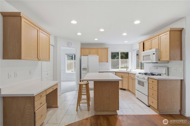 2021 Hoquiam Avenue NE, Renton, WA 98059