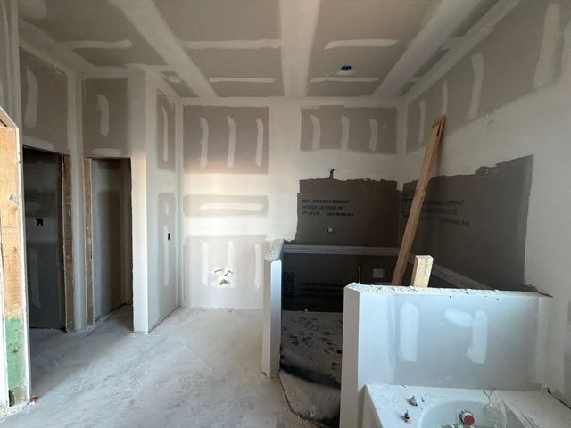 428 Guadeloupe Lane, Springtown, TX 76082