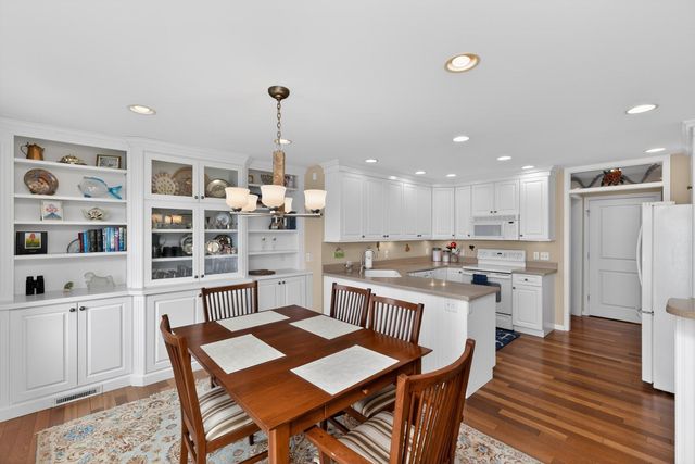 11094 Harbor Drive, Three Rivers, MI 49093