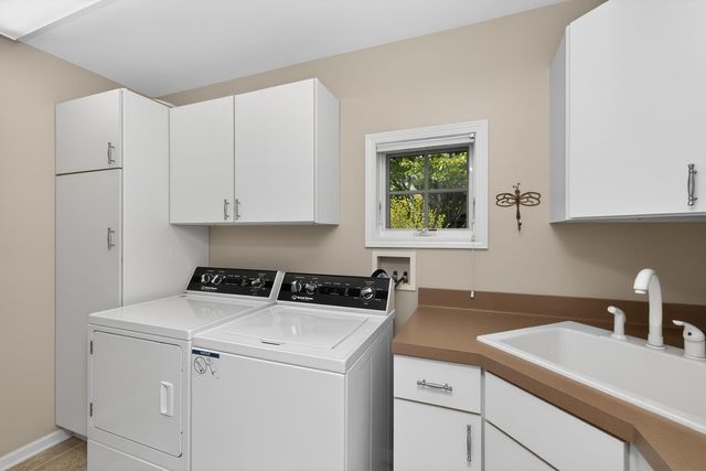 11094 Harbor Drive, Three Rivers, MI 49093