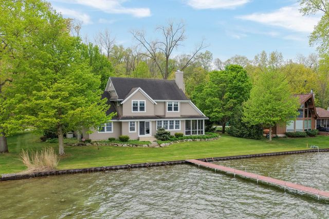 11094 Harbor Drive, Three Rivers, MI 49093