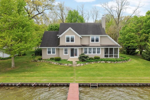 11094 Harbor Drive, Three Rivers, MI 49093
