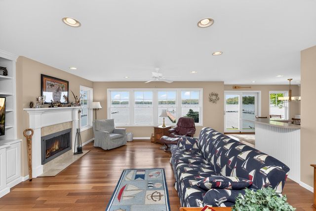 11094 Harbor Drive, Three Rivers, MI 49093
