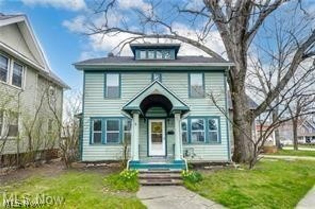 15400 Hilliard Road, Lakewood, OH 44107