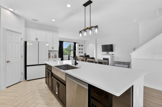 589 JUPITER BEACH ROAD, Groveland, FL 34736