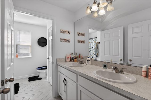 589 JUPITER BEACH ROAD, Groveland, FL 34736