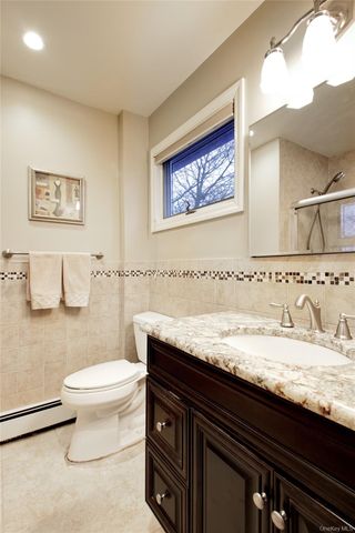 1066 Cedarhurst Street, Valley Stream, NY 11581