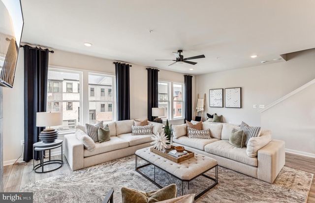 18300 BLYTHE CROSSING TER, Leesburg, VA 20176