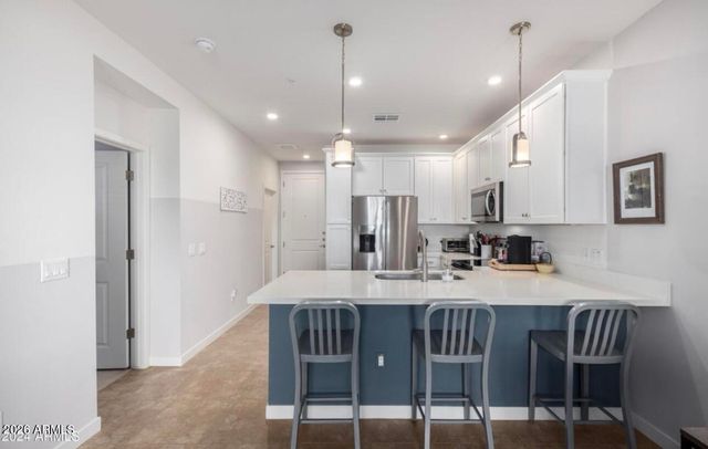 2511 W QUEEN CREEK Road 143, Chandler, AZ 85248