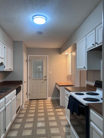 2675 VAN LEER DR, Memphis, TN 38133