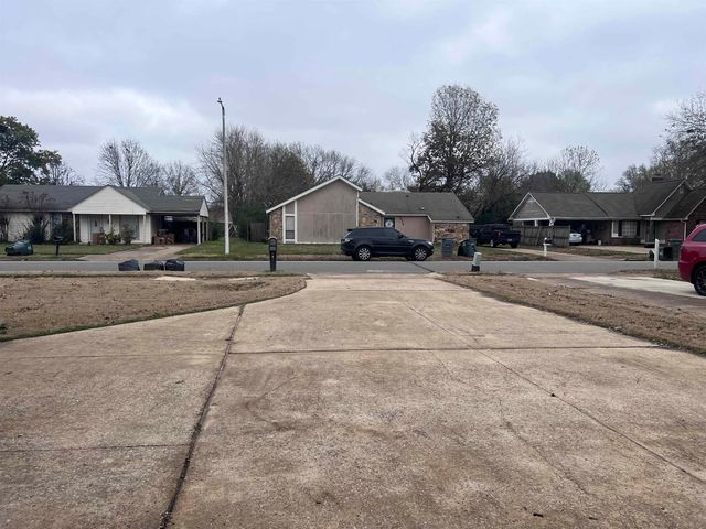 2675 VAN LEER DR, Memphis, TN 38133