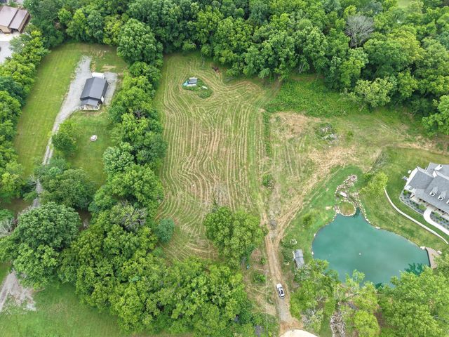 2740 Callis Rd, Lebanon, TN 37090