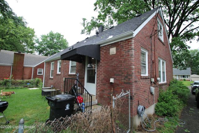 2824 Yorkshire Blvd, Louisville, KY 40220