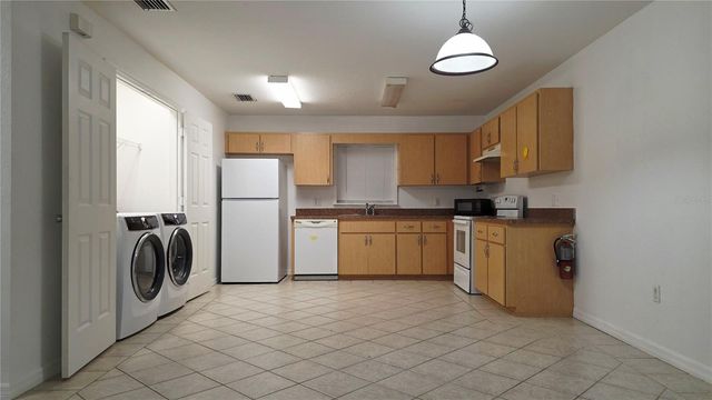 1624 1624 SW 109TH PLACE B, Ocala, FL 34476