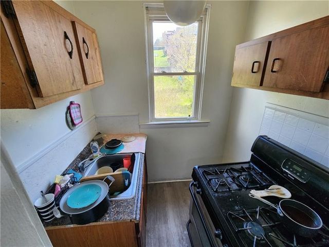 724 Hemlock Aly, Glassport, PA 15045