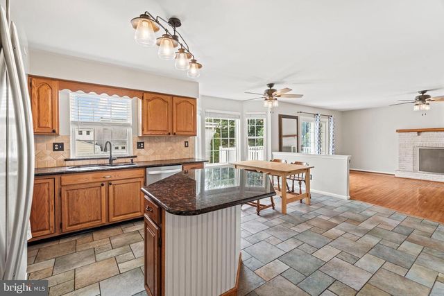 41 W HILLCREST AVE, Havertown, PA 19083