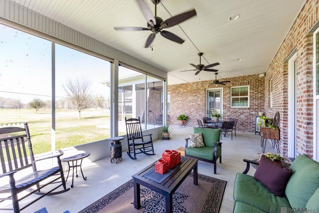 28010 Intracoastal Rd, Plaquemine, LA 70764