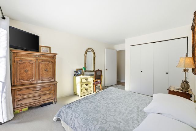 815 Leicester Road 109, Elk Grove Village, IL 60007