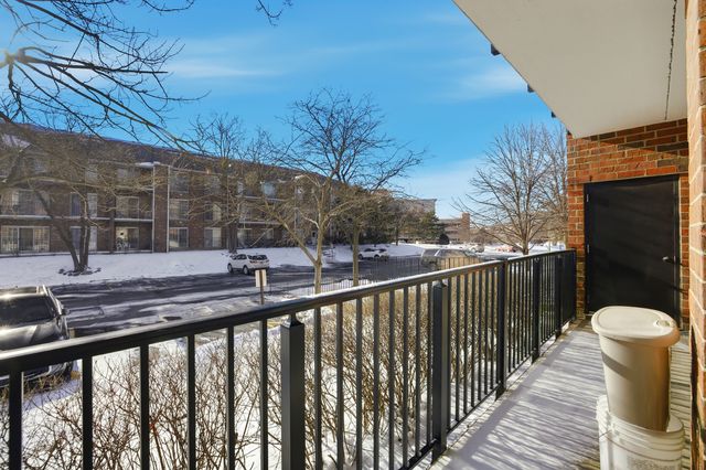 815 Leicester Road 109, Elk Grove Village, IL 60007