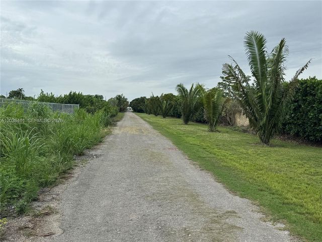 22600 SW 207th Avenue, Miami, FL 33170