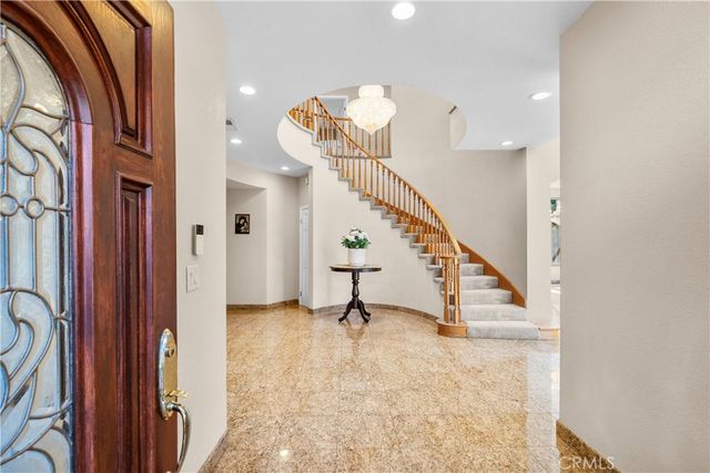 6056 Lake Lindero, Agoura Hills, CA 91301
