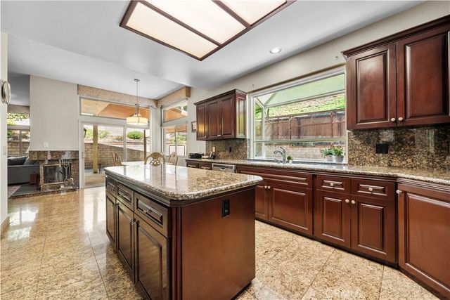 6056 Lake Lindero, Agoura Hills, CA 91301
