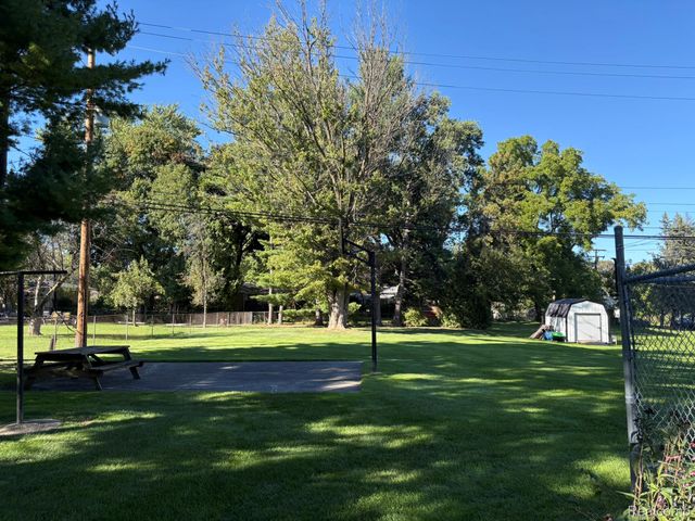 11855 31 Mile Road, Washington Township, MI 48095