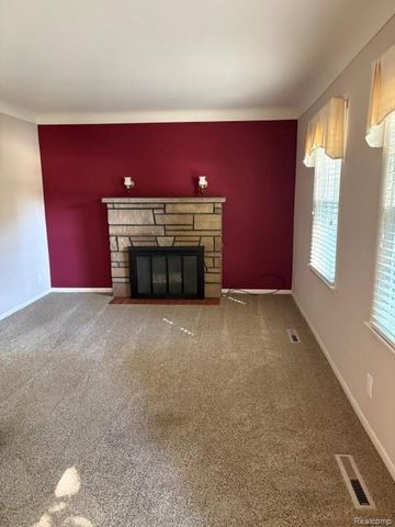 11855 31 Mile Road, Washington Township, MI 48095