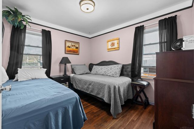 691 E Bennett Avenue, Ferndale, MI 48220