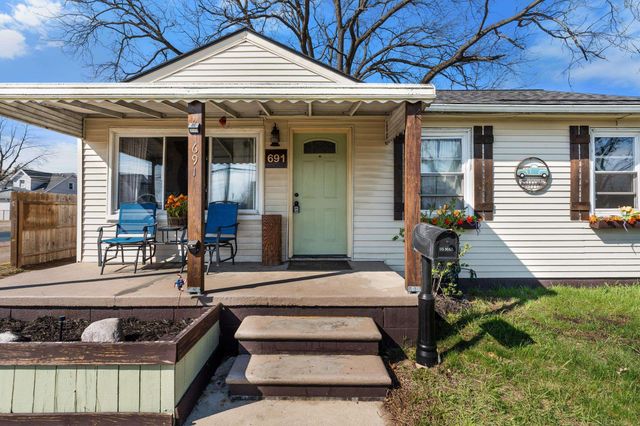 691 E Bennett Avenue, Ferndale, MI 48220